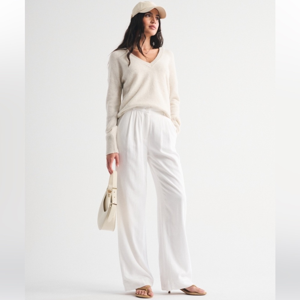 Abercrombie & Fitch Sloane Tailored Linen Pant